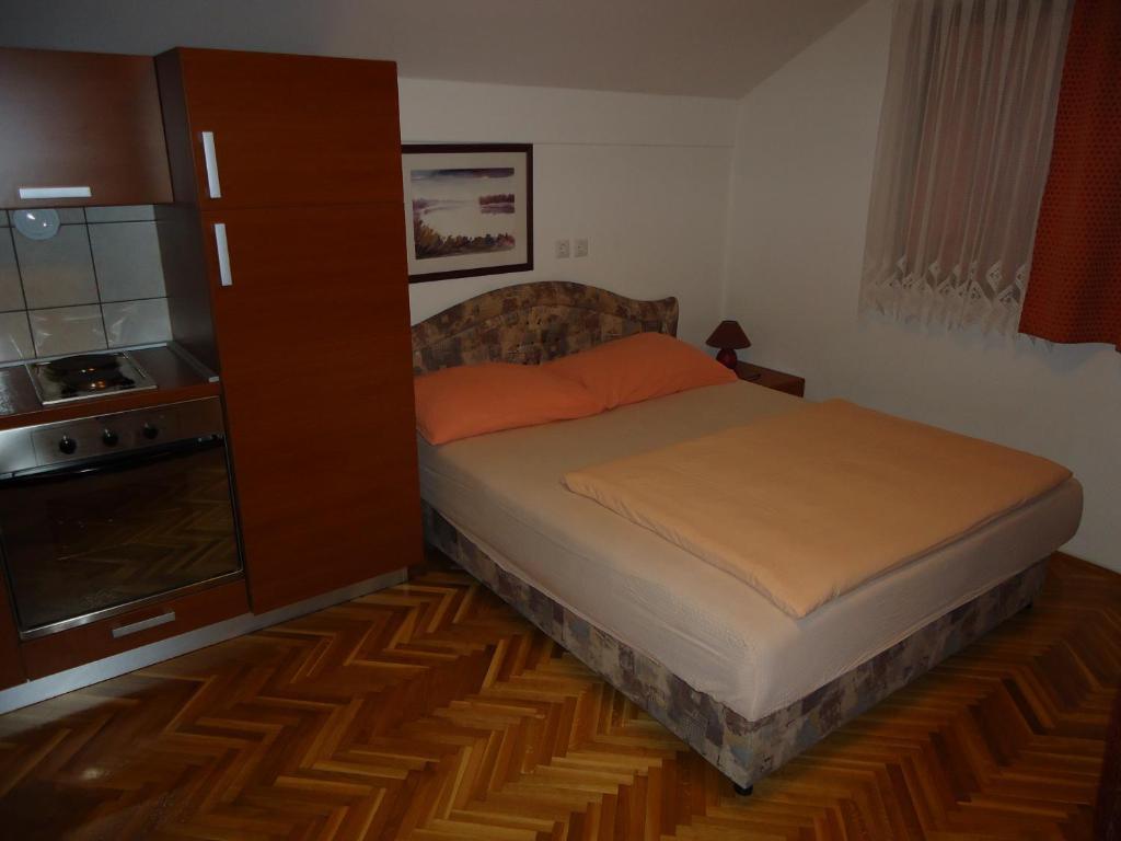 Pansion Antonio Bed and Breakfast Slavonski Brod Kamer foto