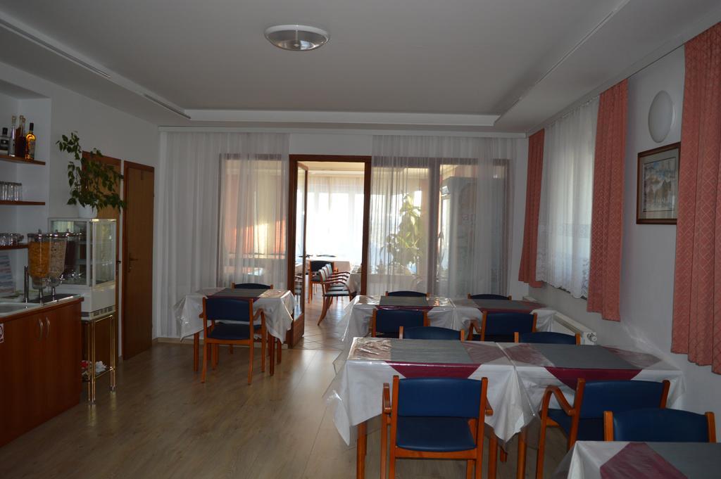 Pansion Antonio Bed and Breakfast Slavonski Brod Buitenkant foto