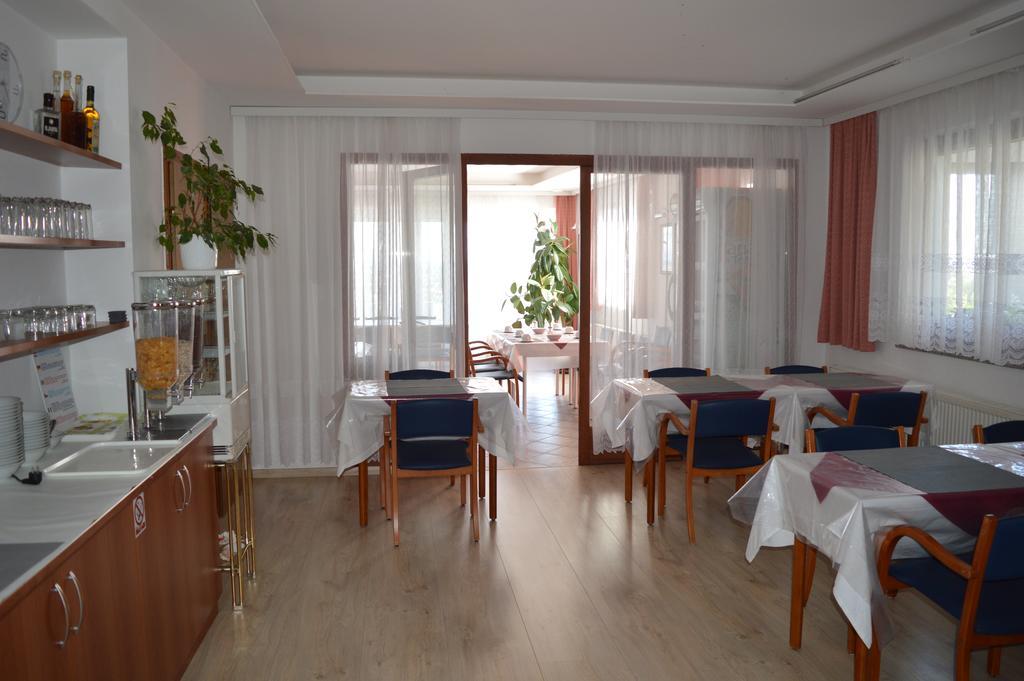 Pansion Antonio Bed and Breakfast Slavonski Brod Buitenkant foto